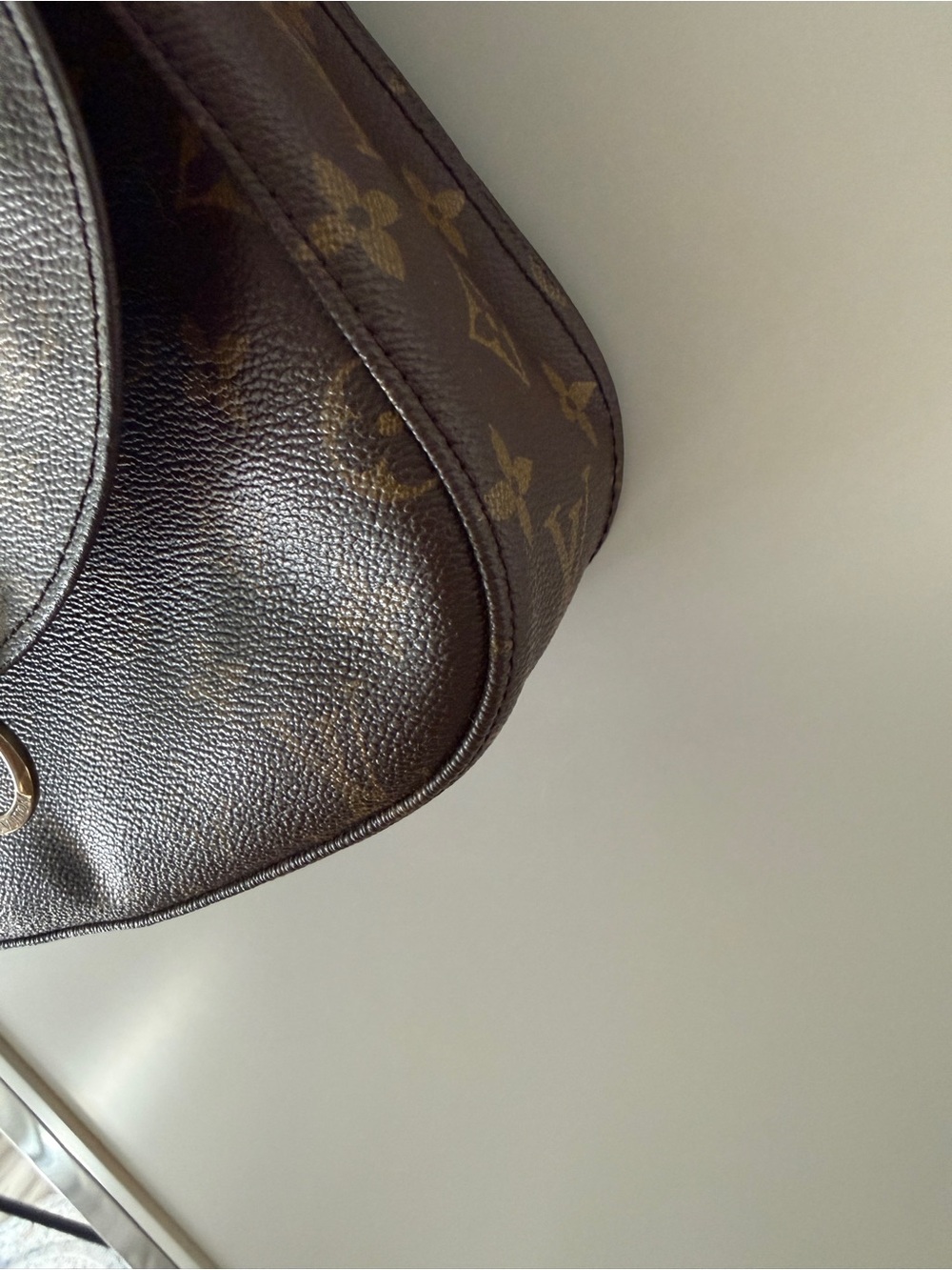 AUTH Louis Vuitton Monogram Canvas Crossbody in Brown and Tan - Picture 8 of 11